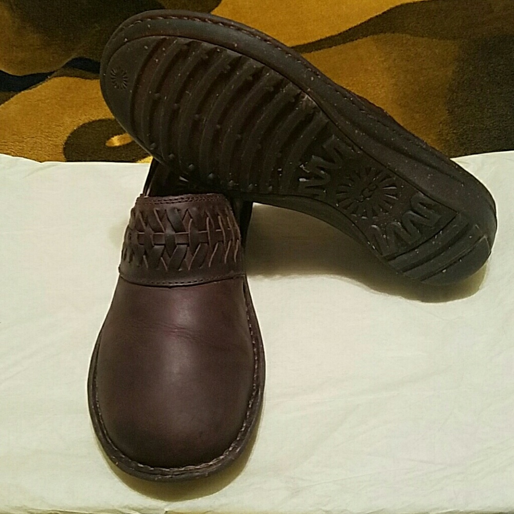 Ugg Solid Leather Shoe - image 2